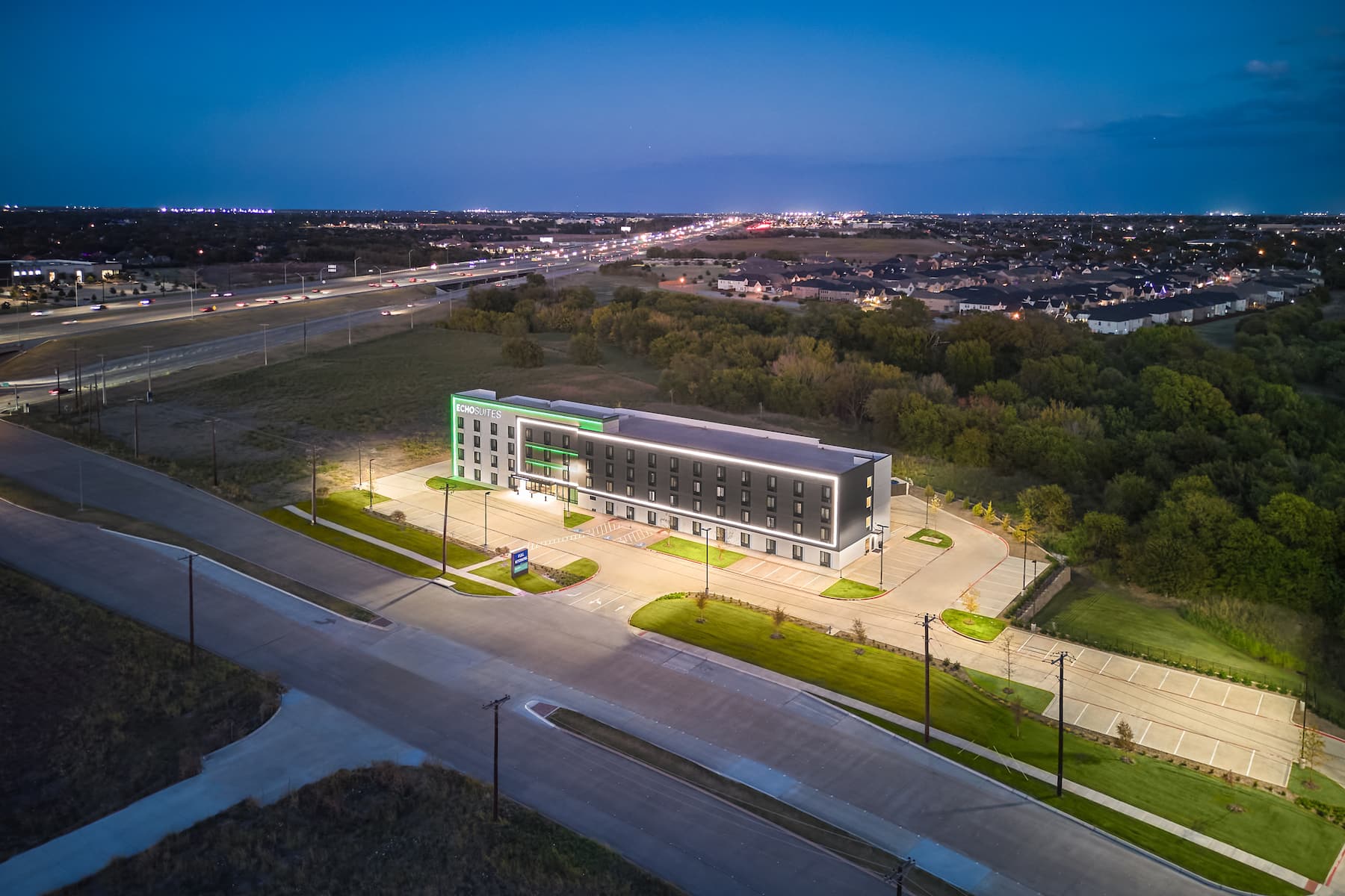 Exterior of ECHO Suites Extended Stay by Wyndham Dallas Plano/Frisco hotel in Plano, Texas